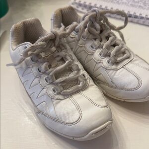 Girls chasse cheer shoes